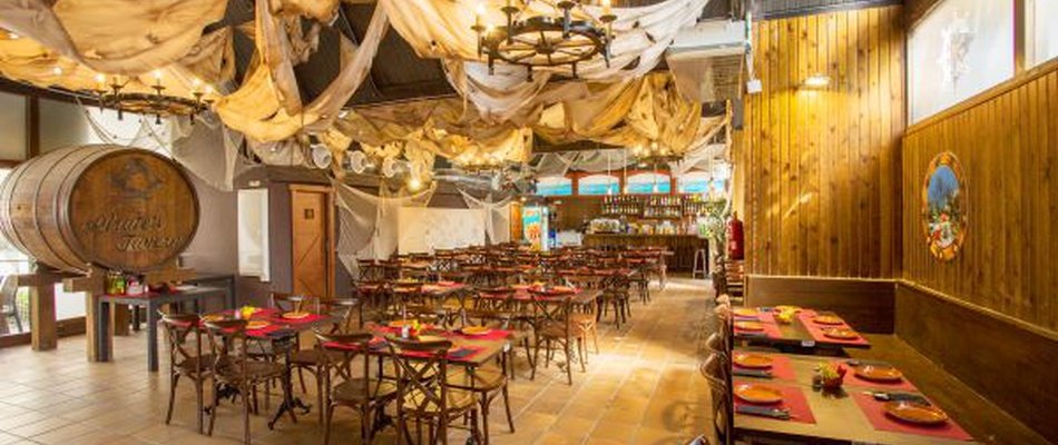 Taberna Pirata Theme Restaurant Magic Tropical Splash Aparthotel Finestrat Taberna Pirata Theme Restaurant Magic Tropical Splash Aparthotel Finestrat