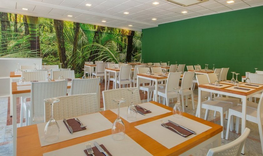 Restaurant 'tropical' Magic Tropical Splash Aparthotel Finestrat